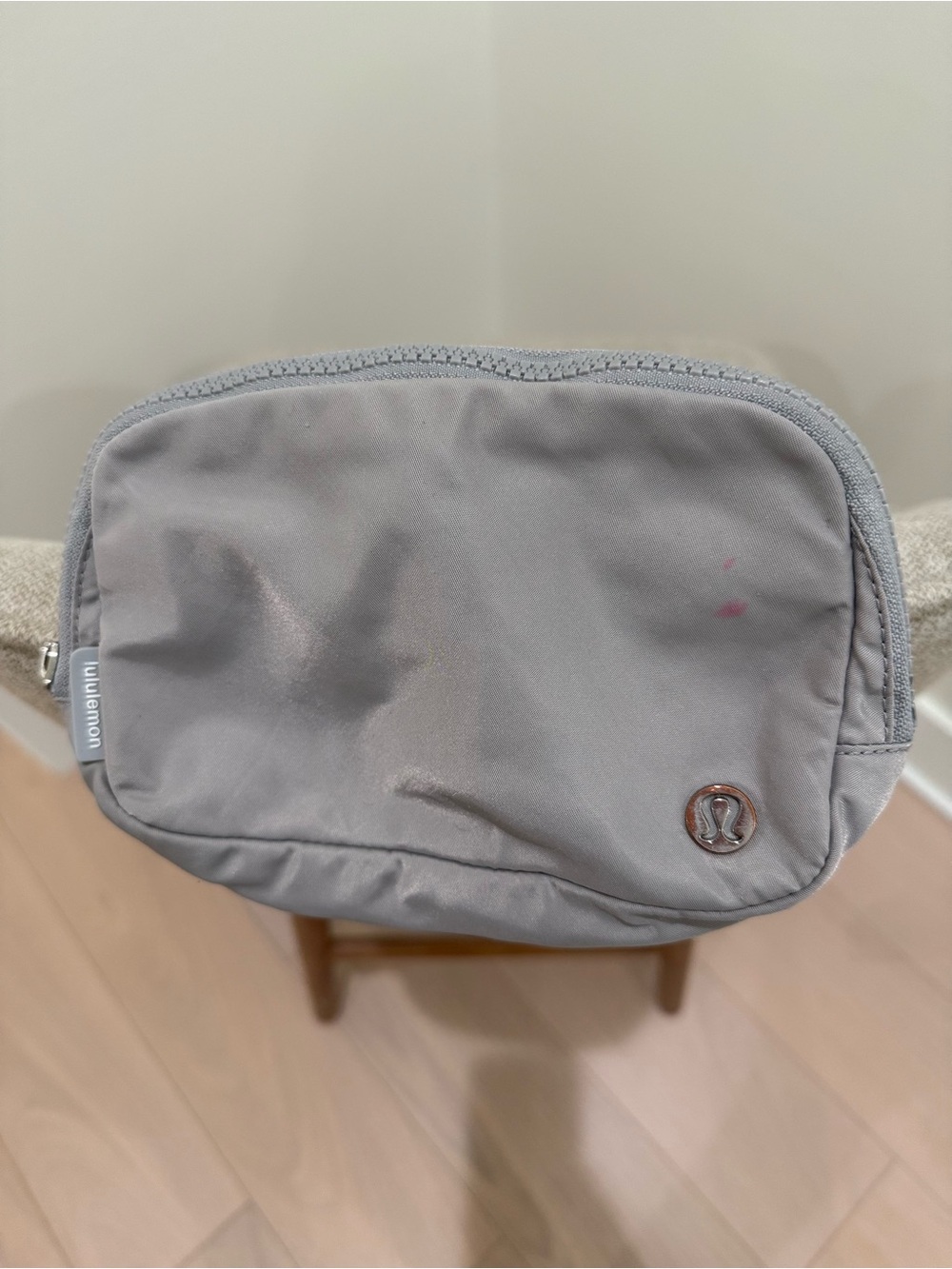 Lululemon Everywhere Belt Bag 2L Gray Crossbody Waist Bag Adjustable Strap